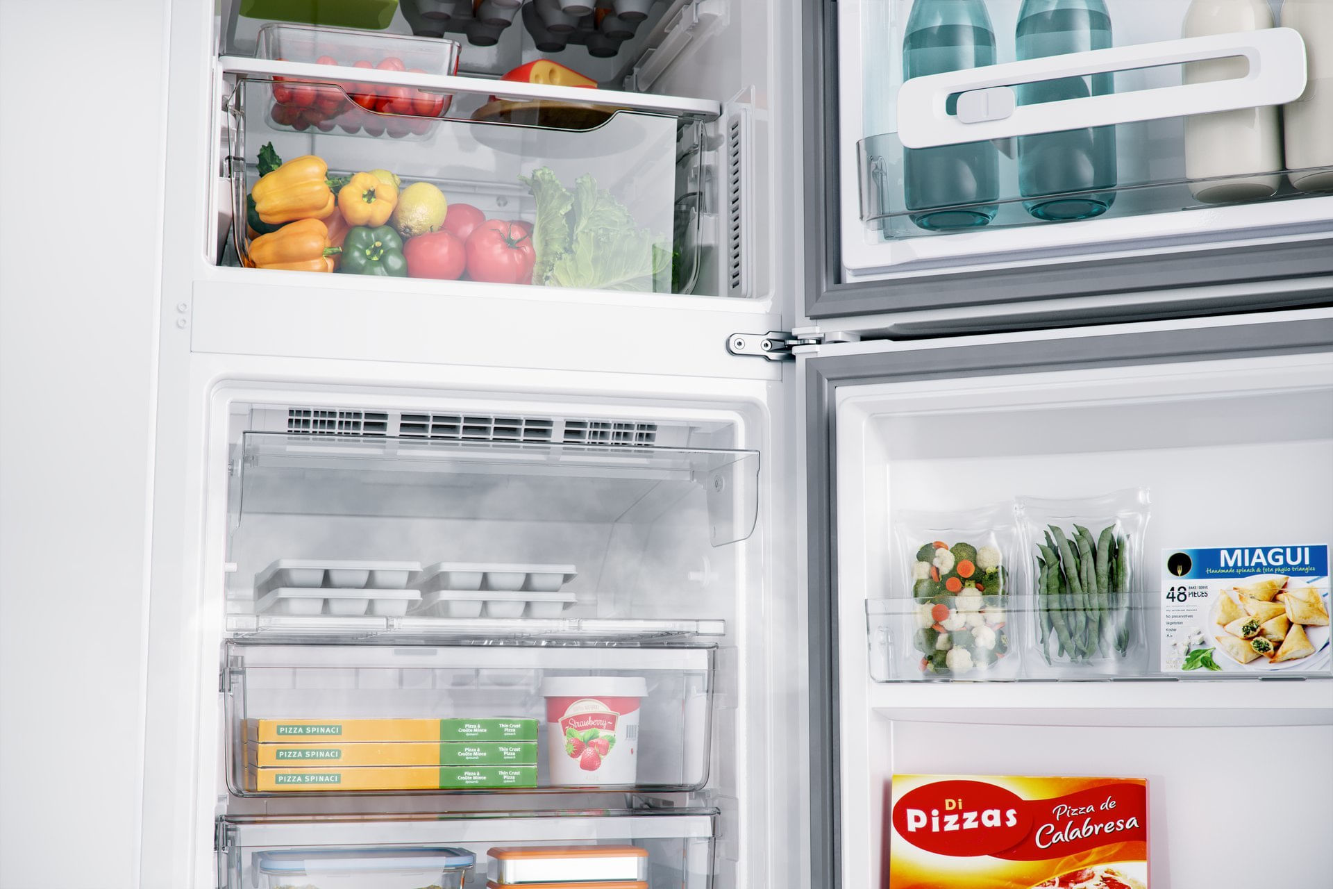 O gavetão agora está à altura das suas mãos no refrigerador, facilitando a organização e limpeza. Além de manter as frutas, verduras e legumes fresquinhos.